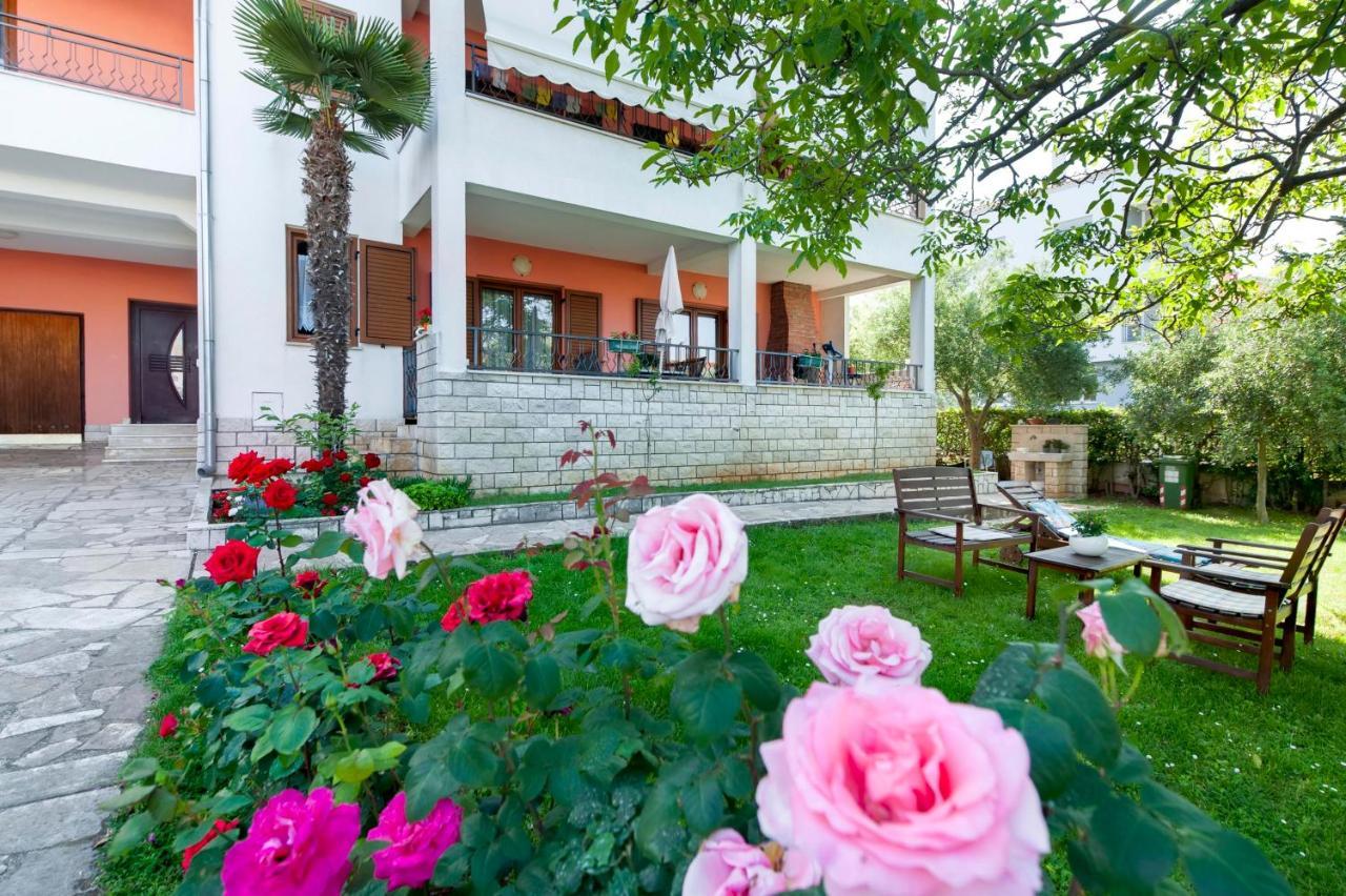 Apartments Adria Rovinj Exterior photo